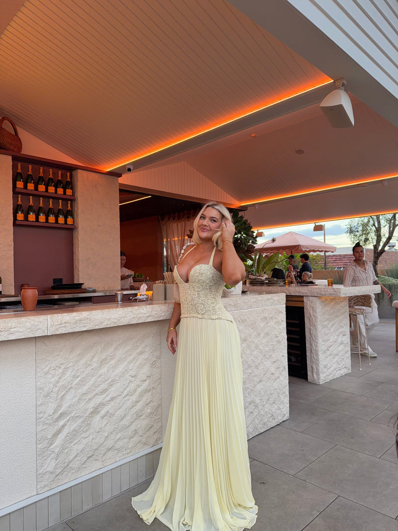 Why should you rent your formal dress instead of buying?
