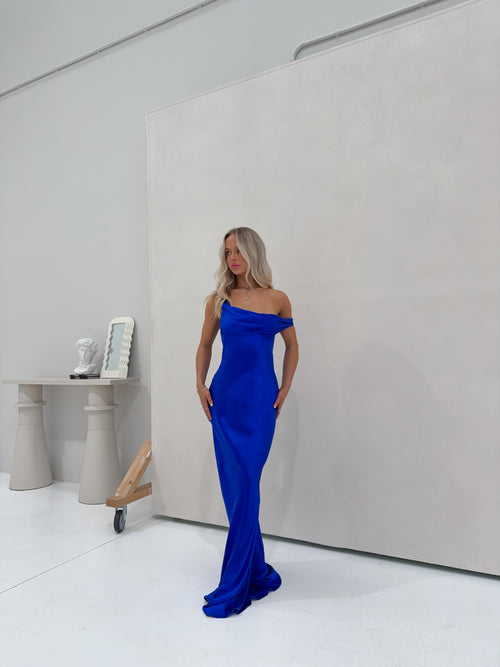Natalie Rolt Monika Gown Electric Blue – shortandsweethire
