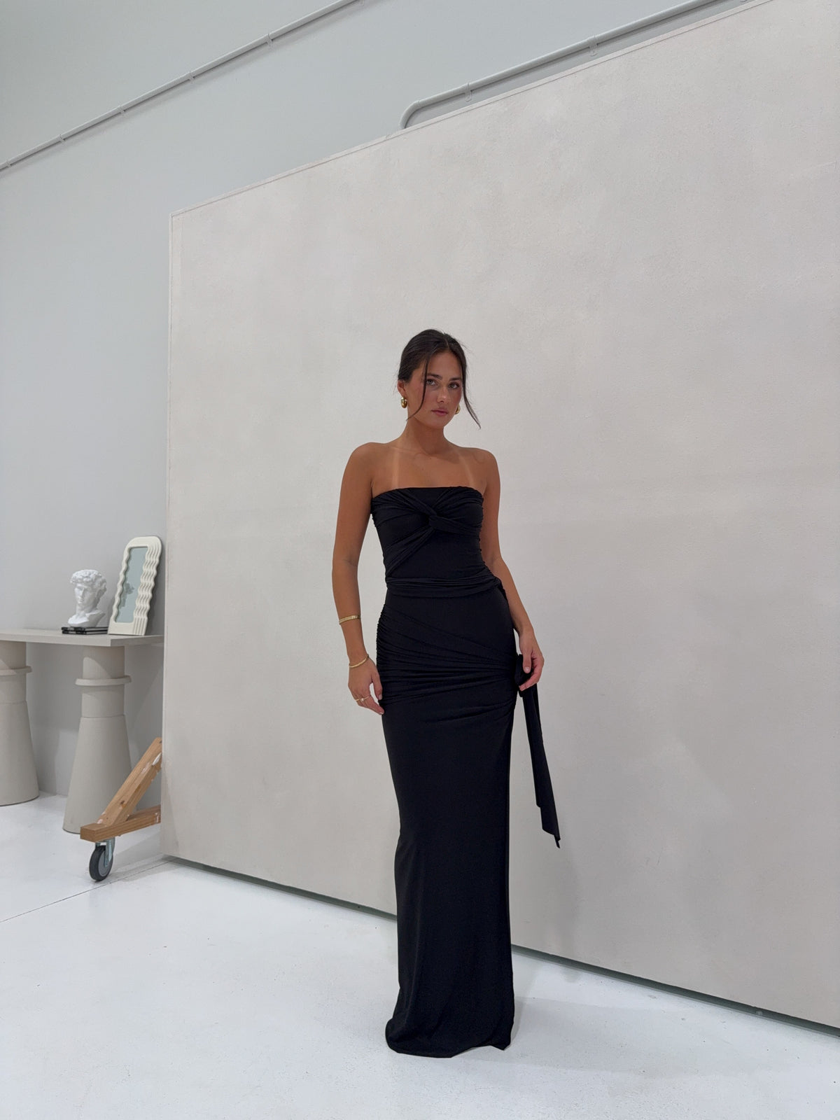 Natalie Rolt Miranda Gown Black – shortandsweethire