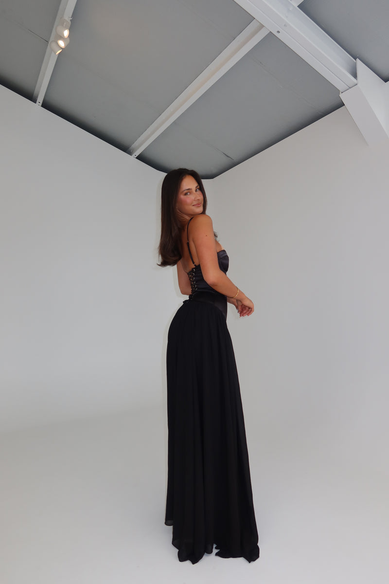 Fenity Fashion Amelia Gown Black