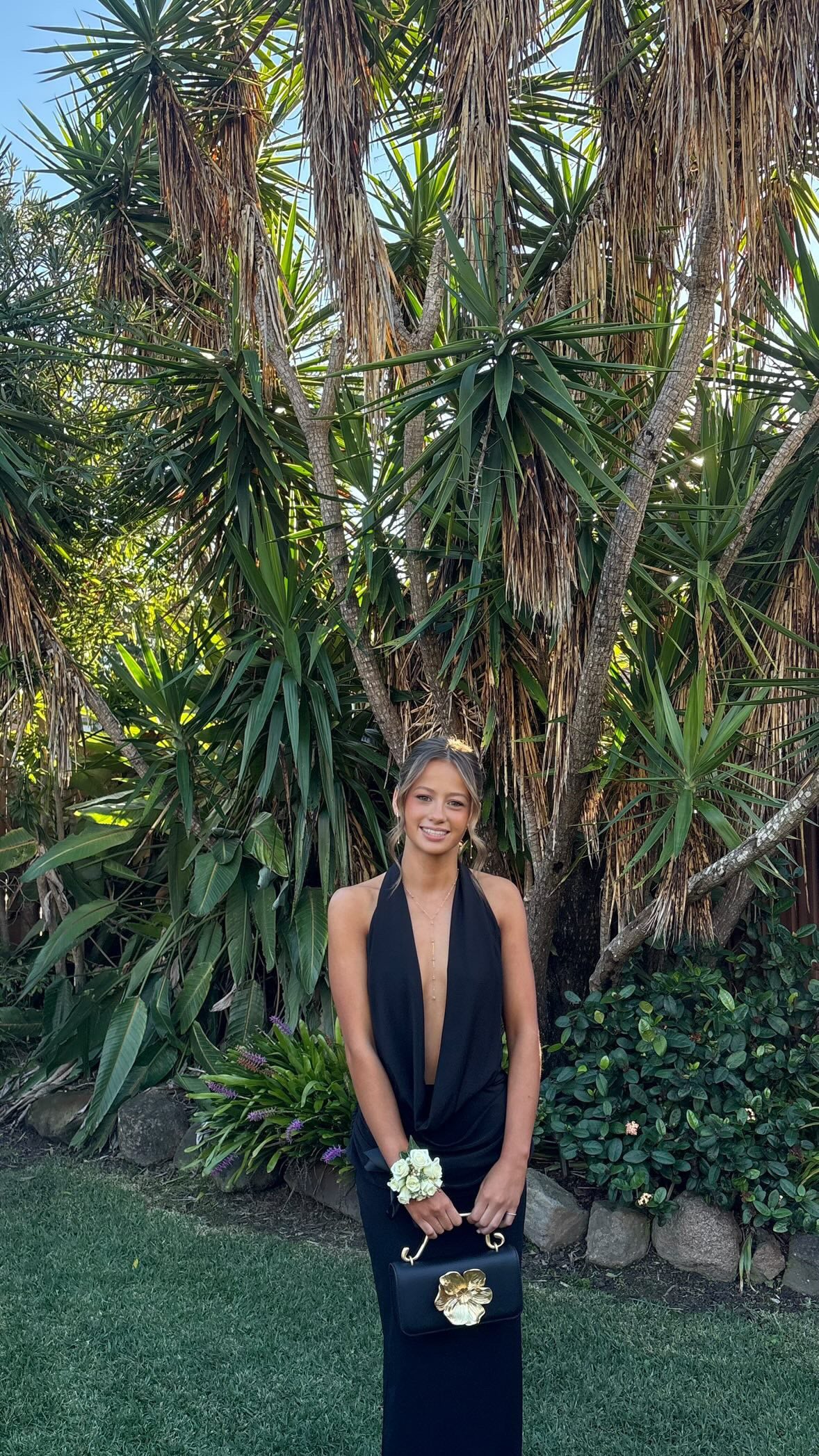 Tap to view the dress