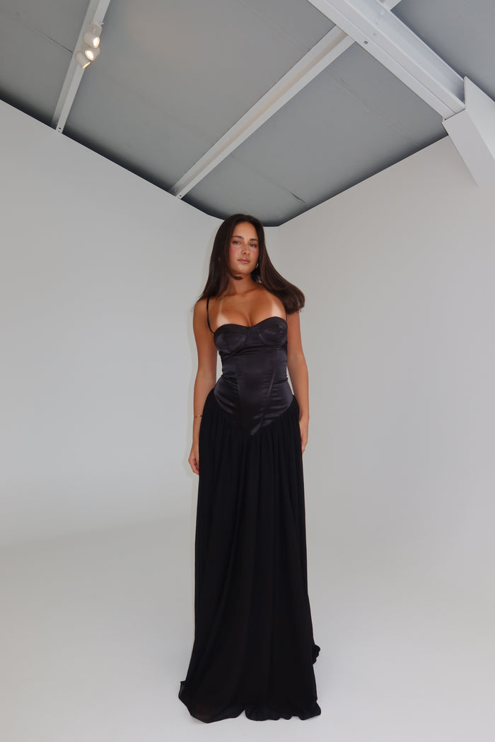 Fenity Fashion Amelia Gown Black