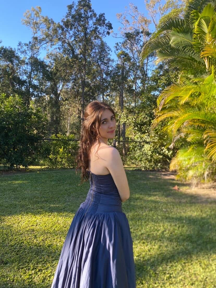 Tap to view the dress