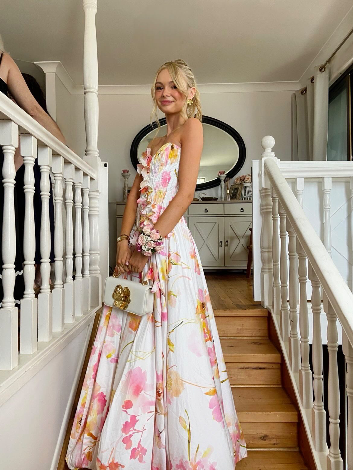 Tap to view the dress